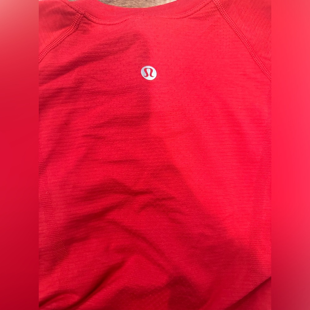 Lululemon swiftly tee